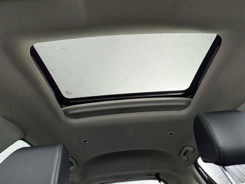 Used 2024 Honda HR-V EX-L image 7