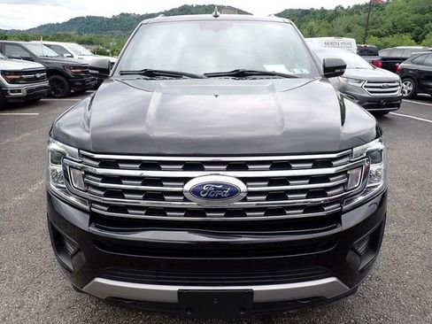 Used 2019 Ford Expedition XLT w/ Equipment Group 202A AWD/4WD image 9