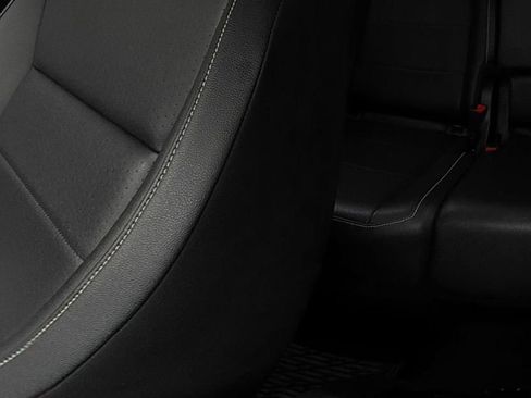 Used 2021 Volkswagen Tiguan SE R-Line image 24