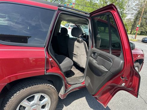 Used 2007 GMC Envoy SLE image 23