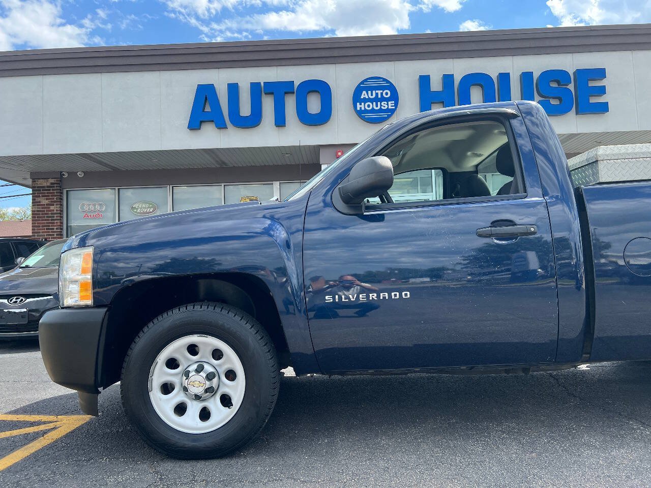 Used 2011 Chevrolet Silverado 1500 W/T RWD image 29