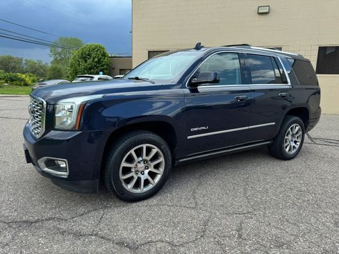 Used 2018 GMC Yukon Denali AWD/4WD image 4