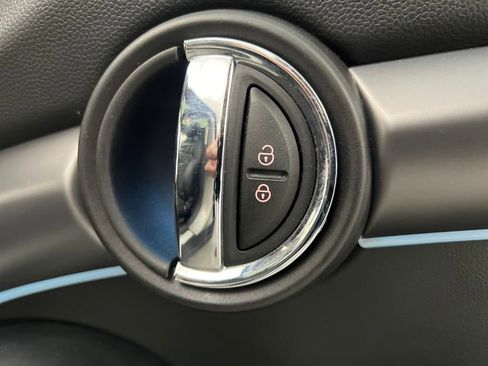 Used 2024 MINI Cooper S image 24