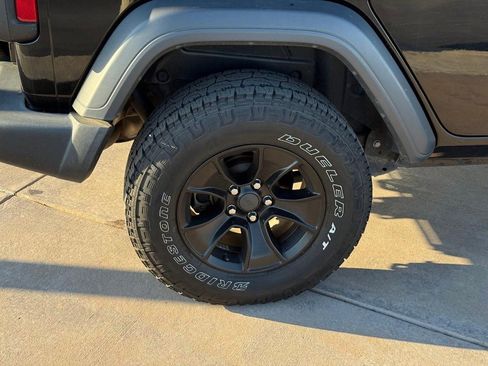 Used 2018 Jeep Wrangler Unlimited Sport S image 6