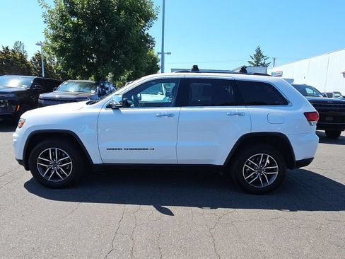 Certified 2022 Jeep Grand Cherokee Limited AWD/4WD image 4