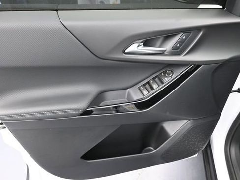 New 2026 Chevrolet Equinox LT w/ Safety and Technology Package FWD image 24