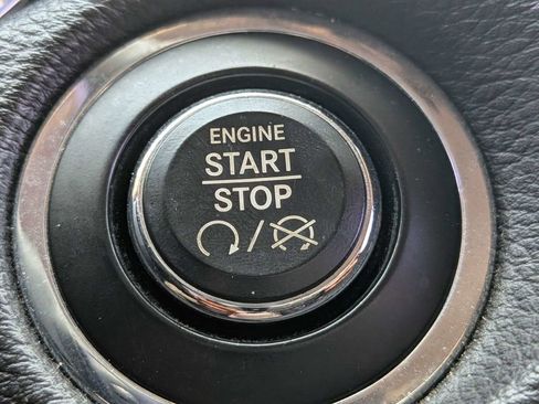 Used 2013 Dodge Durango R/T w/ Leather Interior Group RWD image 29