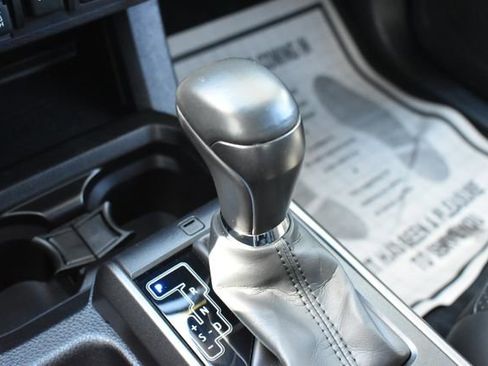 Used 2023 Toyota Tacoma TRD Sport image 32