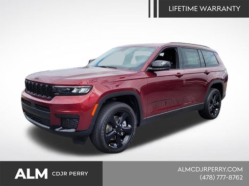 New 2025 Jeep Grand Cherokee L Altitude AWD/4WD image 1