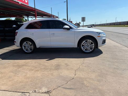 Used 2018 Audi Q5 2.0T Premium Plus w/ Premium Plus Package AWD/4WD image 21