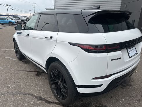 Used 2022 Land Rover Range Rover Evoque R-Dynamic S image 5