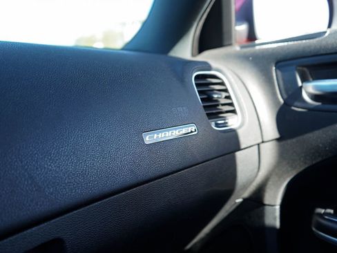 Used 2022 Dodge Charger SXT w/ Leather Interior Group RWD image 26