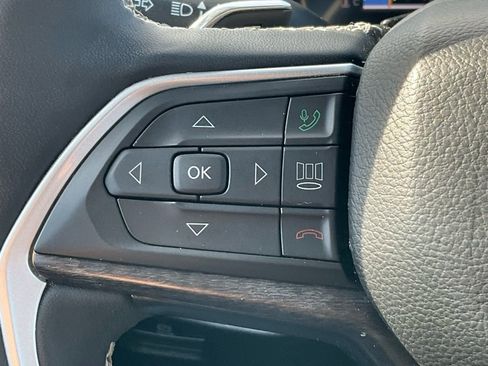 Used 2023 Jeep Grand Cherokee 4WD 4xe image 6