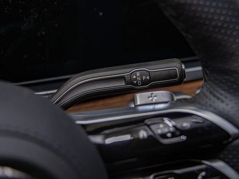 Certified 2026 Mercedes-Benz GLS 450 4MATIC image 17