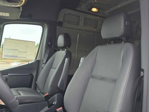 New 2026 Mercedes-Benz Sprinter 2500 image 22
