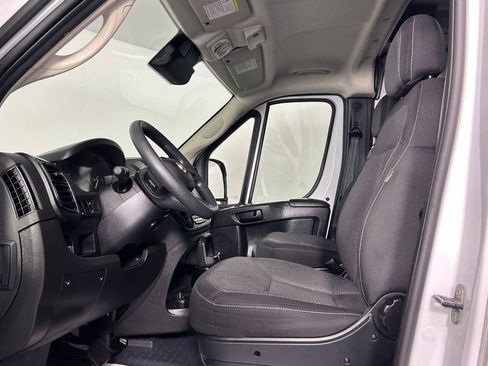 Used 2025 RAM ProMaster 2500 w/ Convenience Group FWD image 28