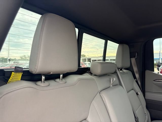 Used 2025 Chevrolet Silverado 1500 LTZ w/ Technology Package AWD/4WD image 36