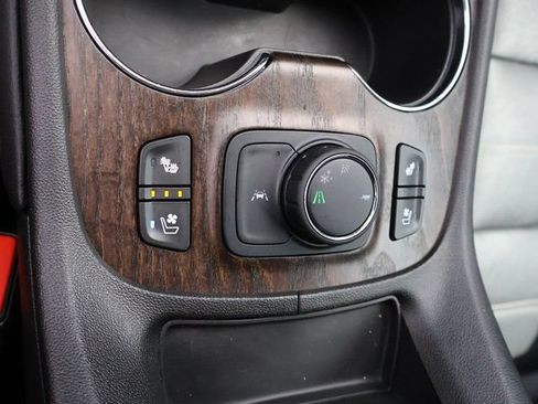 Certified 2023 GMC Acadia Denali w/ Denali Ultimate Package FWD image 30