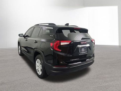 Used 2022 GMC Terrain SLE w/ Driver Convenience Package AWD/4WD image 32