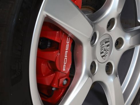 Used 2023 Porsche 718 Cayman S w/ Sport Chrono Package image 15