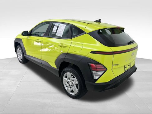 Used 2025 Hyundai Kona SE AWD/4WD image 4