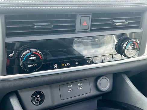 New 2026 Nissan Rogue SV image 15