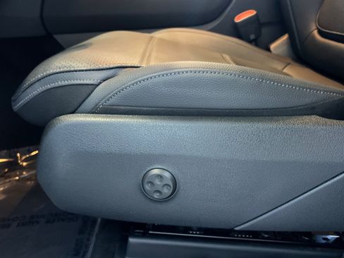 Certified 2025 Mercedes-Benz GLC 350e 4MATIC image 14