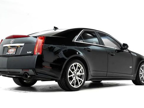 Used 2010 Cadillac CTS V image 4
