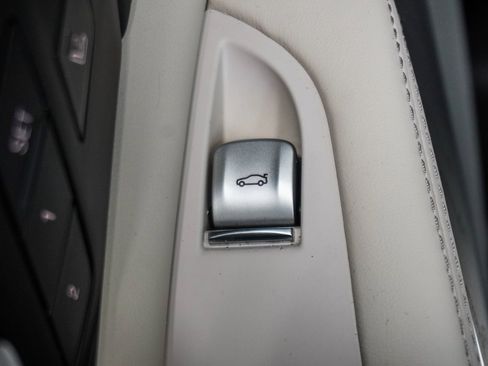 Used 2022 BMW X7 M50i w/ Dynamic Handling Package image 42