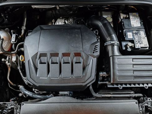 Used 2021 Audi Q3 2.0T Premium w/ Convenience Package image 14