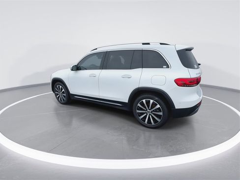 Used 2022 Mercedes-Benz GLB 250 image 6