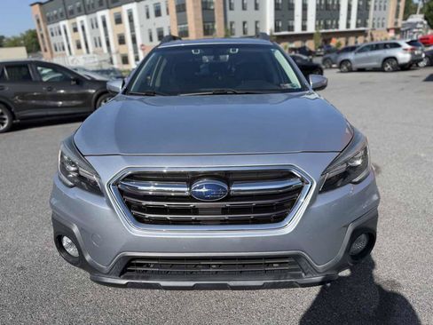 Used 2018 Subaru Outback 2.5i Limited AWD/4WD image 2