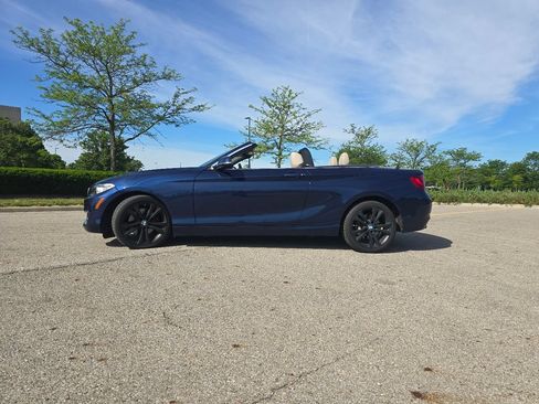 Used 2016 BMW 228i xDrive Convertible AWD/4WD image 12