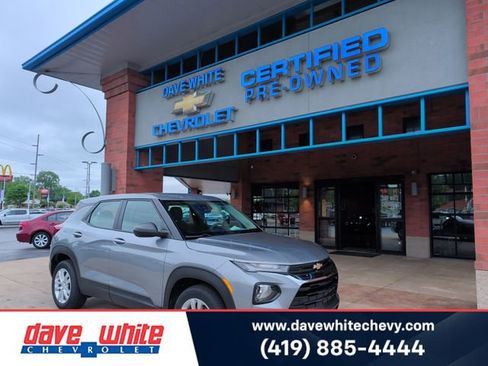 Used 2023 Chevrolet TrailBlazer LS FWD image 1