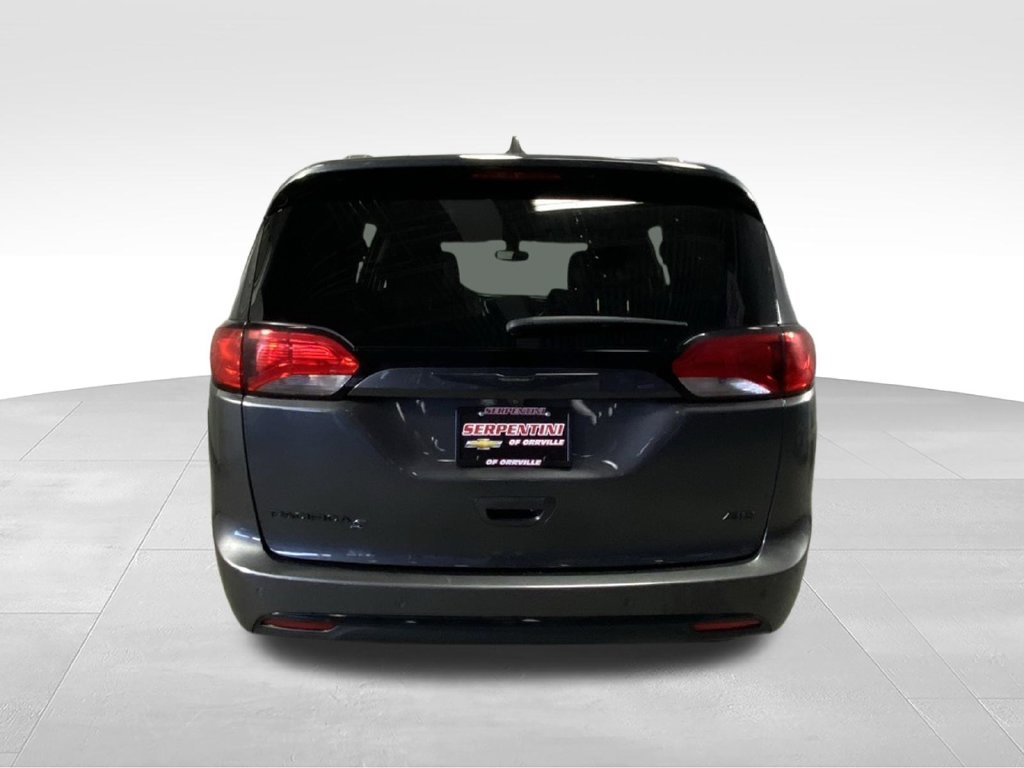 Used 2020 Chrysler Pacifica Touring-L AWD/4WD image 8