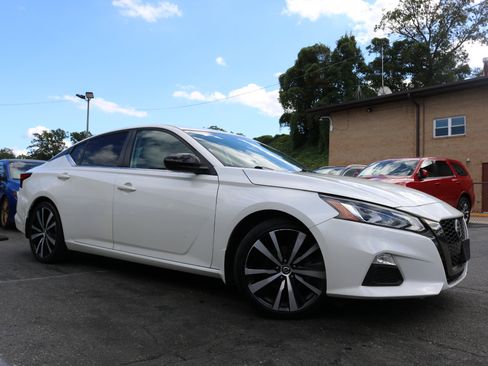 Used 2020 Nissan Altima 2.5 SR image 6