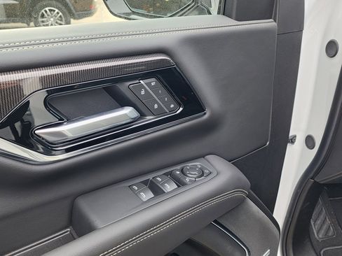 New 2026 GMC Yukon XL Elevation image 13