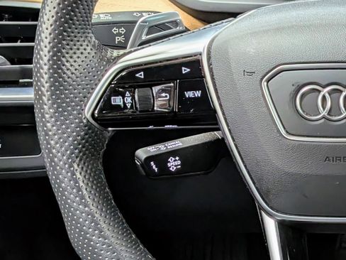 Used 2023 Audi e-tron GT Premium Plus image 31