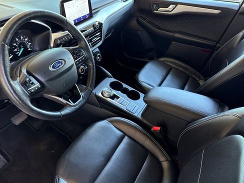 Used 2020 Ford Escape SEL image 7