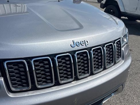 Used 2018 Jeep Grand Cherokee Limited w/ Trailer Tow Group IV AWD/4WD image 5