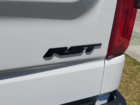New 2026 Chevrolet Silverado 1500 RST w/ Redline Edition RWD image 9