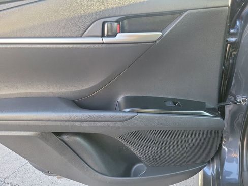 Used 2026 Toyota Camry SE w/ Multimedia Upgrade Package image 15