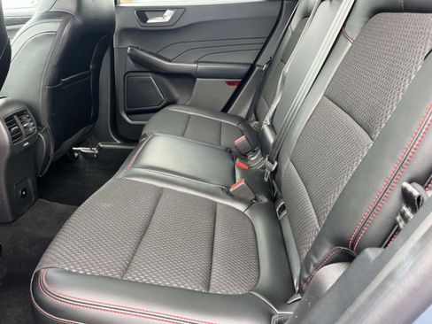 Used 2023 Ford Escape ST-Line w/ Tech Pack #1 FWD image 32