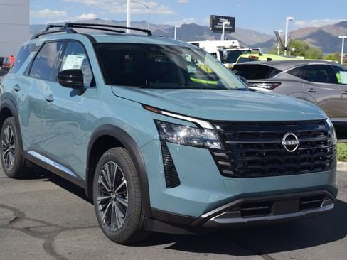 New 2026 Nissan Pathfinder Platinum AWD/4WD image 9