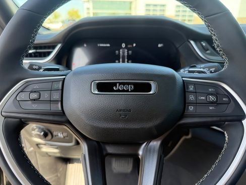 New 2026 Jeep Grand Cherokee Laredo X AWD/4WD image 27