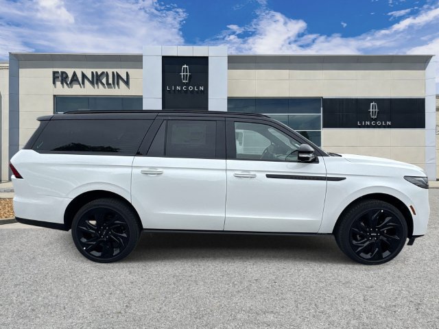 New 2027 Lincoln Navigator L Black Label AWD/4WD image 8