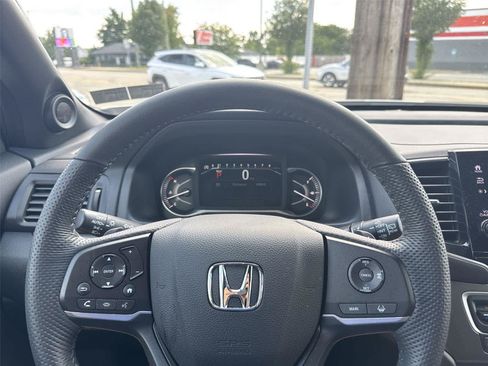 Used 2024 Honda Passport EX-L image 18
