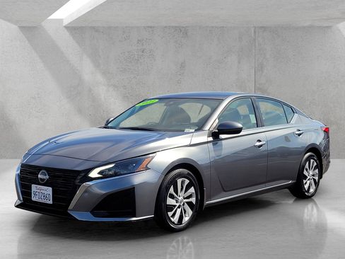 Used 2023 Nissan Altima 2.5 S FWD image 8
