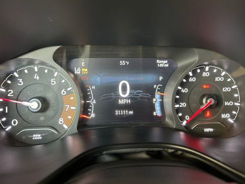 Used 2024 Jeep Compass Trailhawk image 10