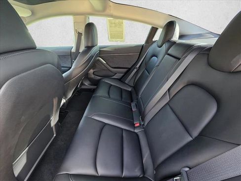 Used 2021 Tesla Model 3 Performance image 16